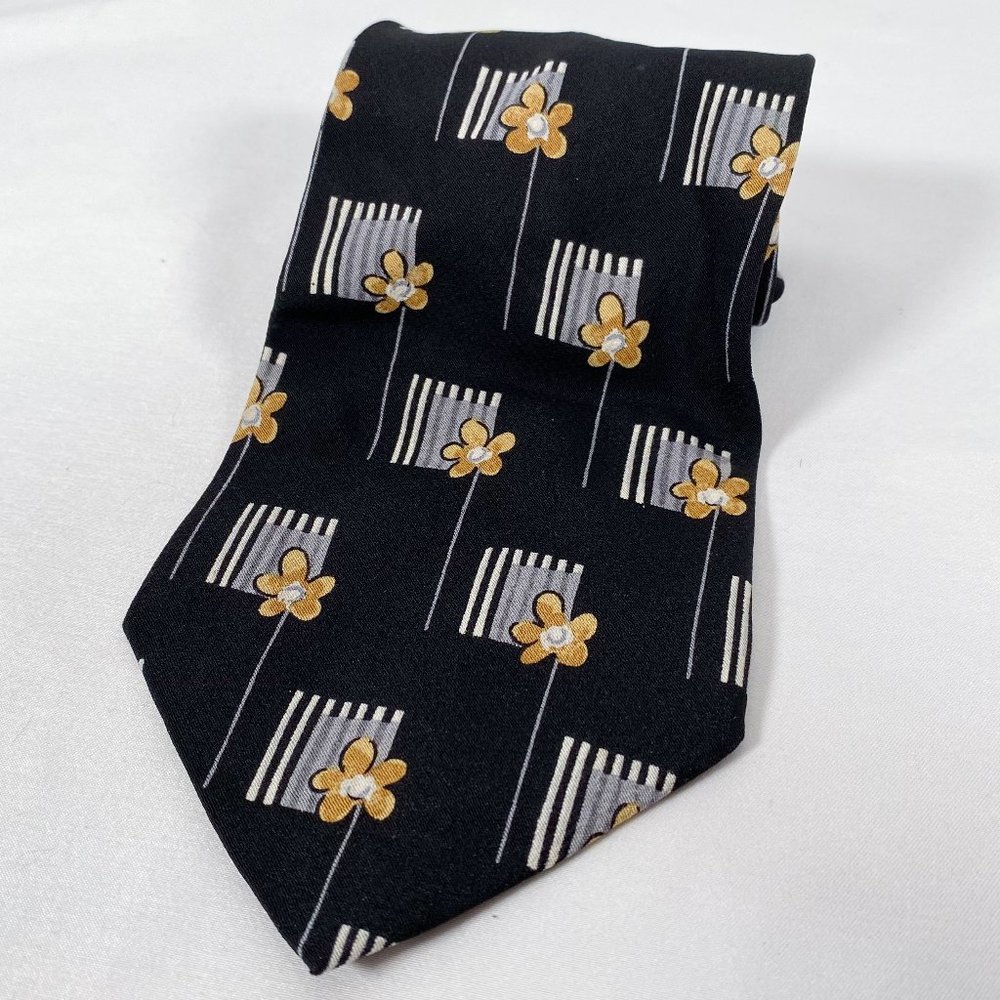 Hugo Boss BOSS Black Silk Tie Yellow Floral Geometric Pattern Made in Italy